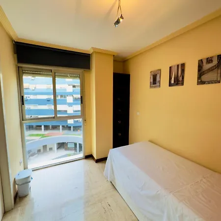 Habitacion En El Corazon De Alicante Con Vista Jardin Extérieur photo