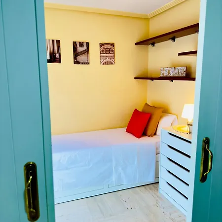 Habitacion En El Corazon De Alicante Con Vista Jardin Extérieur photo