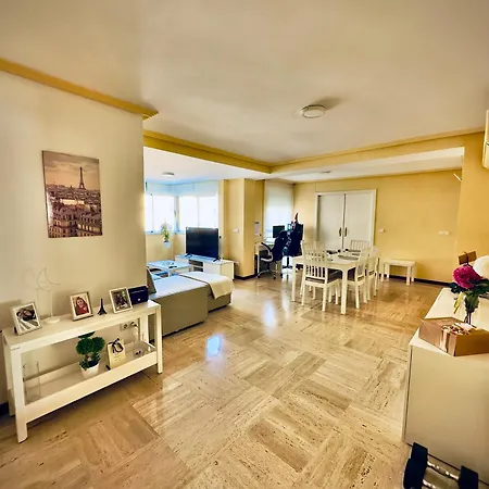 Habitacion En El Corazon De Alicante Con Vista Jardin Extérieur photo