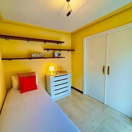 Habitacion En El Corazon De Alicante Con Vista Jardin Extérieur photo